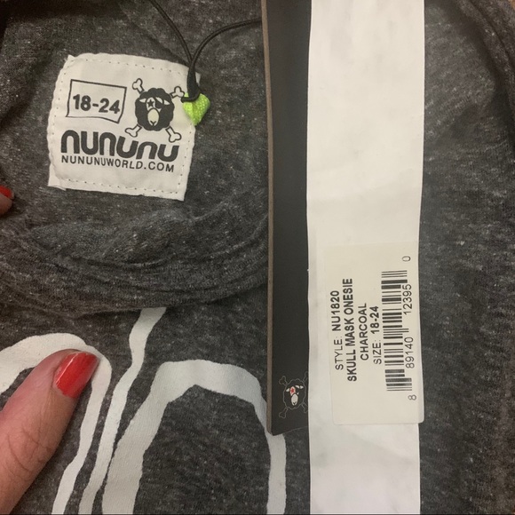 NWT | NUNUNU Charcoal Skull Mask Onesie - Picture 3 of 3